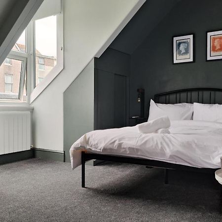 Styles & White Stays - Central Newquay นิวคีย์ ภายนอก รูปภาพ