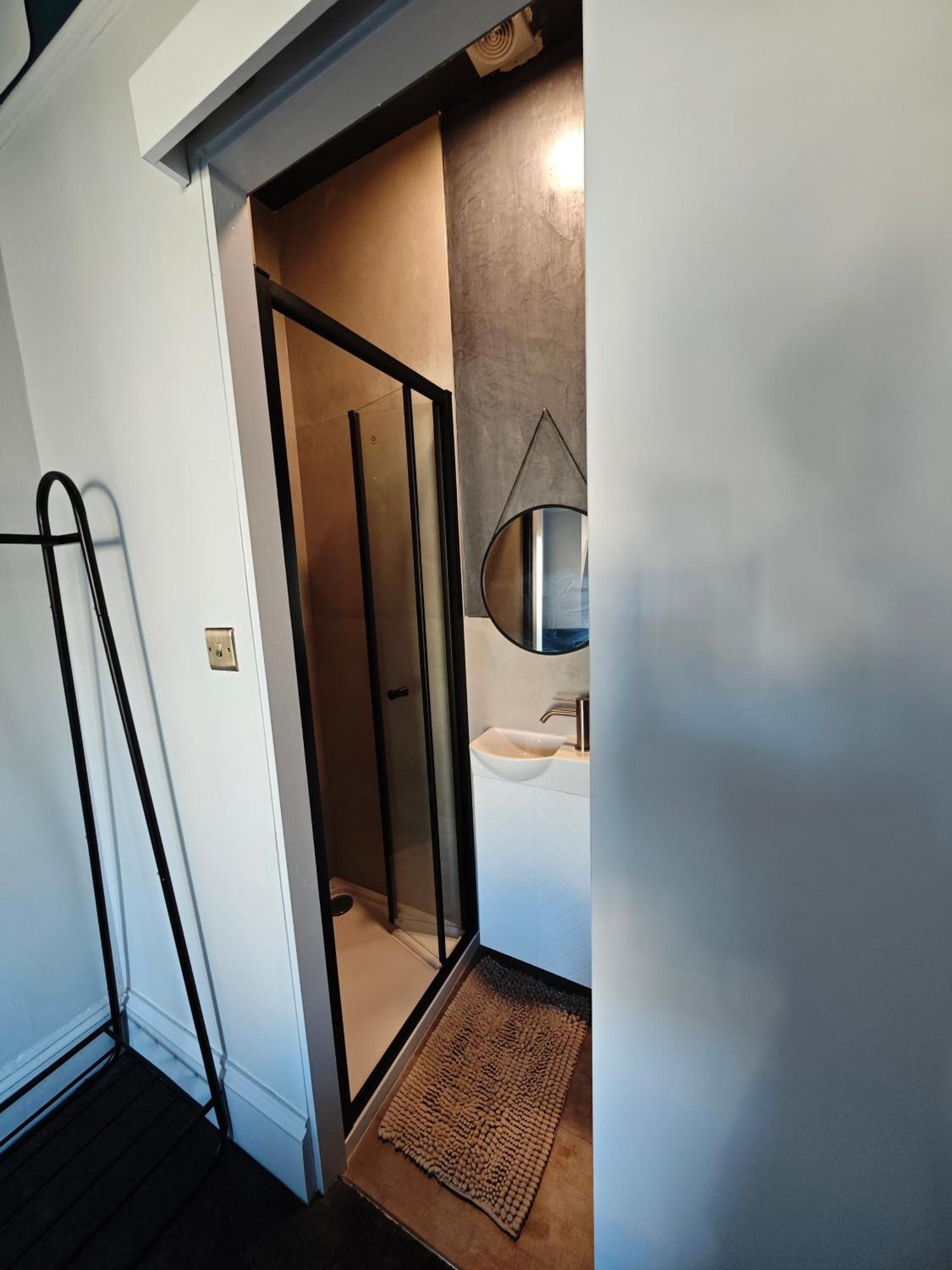 Styles & White Stays - Central Newquay นิวคีย์ ภายนอก รูปภาพ