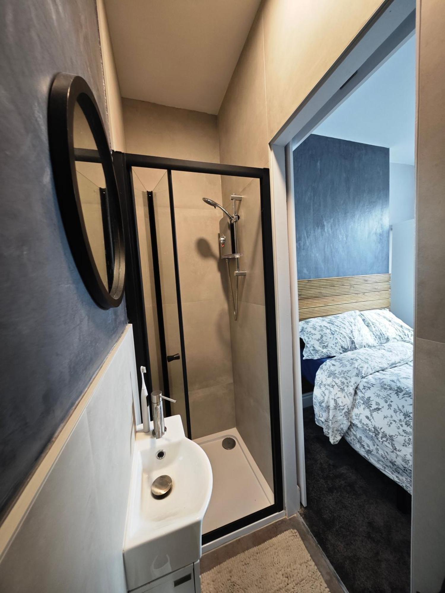 Styles & White Stays - Central Newquay นิวคีย์ ภายนอก รูปภาพ